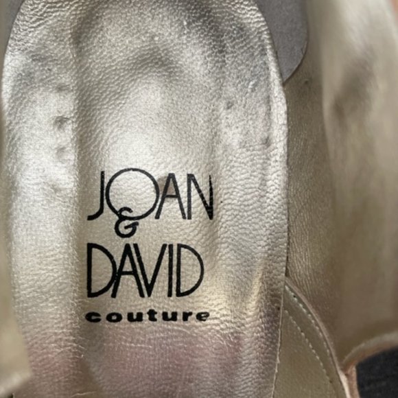 Vintage Joan and David Couture Beige & Brown Suede Pumps in Good Condition 7M - Picture 12 of 15